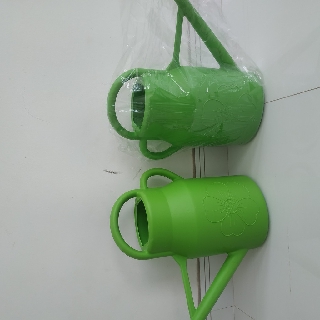 Bình Tưới Cây Cầm Tay 8 Lít