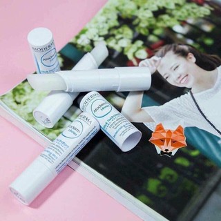Son dưỡng môi không màu Pháp