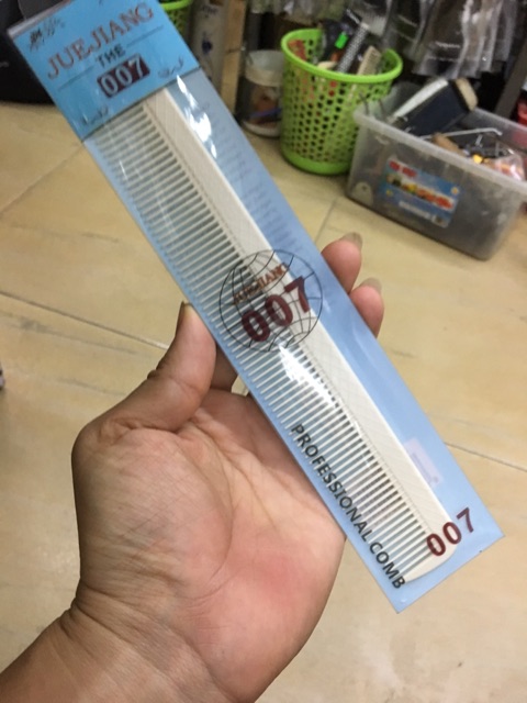 Lược cắt tóc nam nữ 007