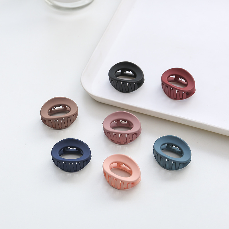 (Hàng Mới Về) 1 Kẹp Tóc Hình Bầu Dục Màu Trơn Phong Cách Hàn Quốc Cho Nữ