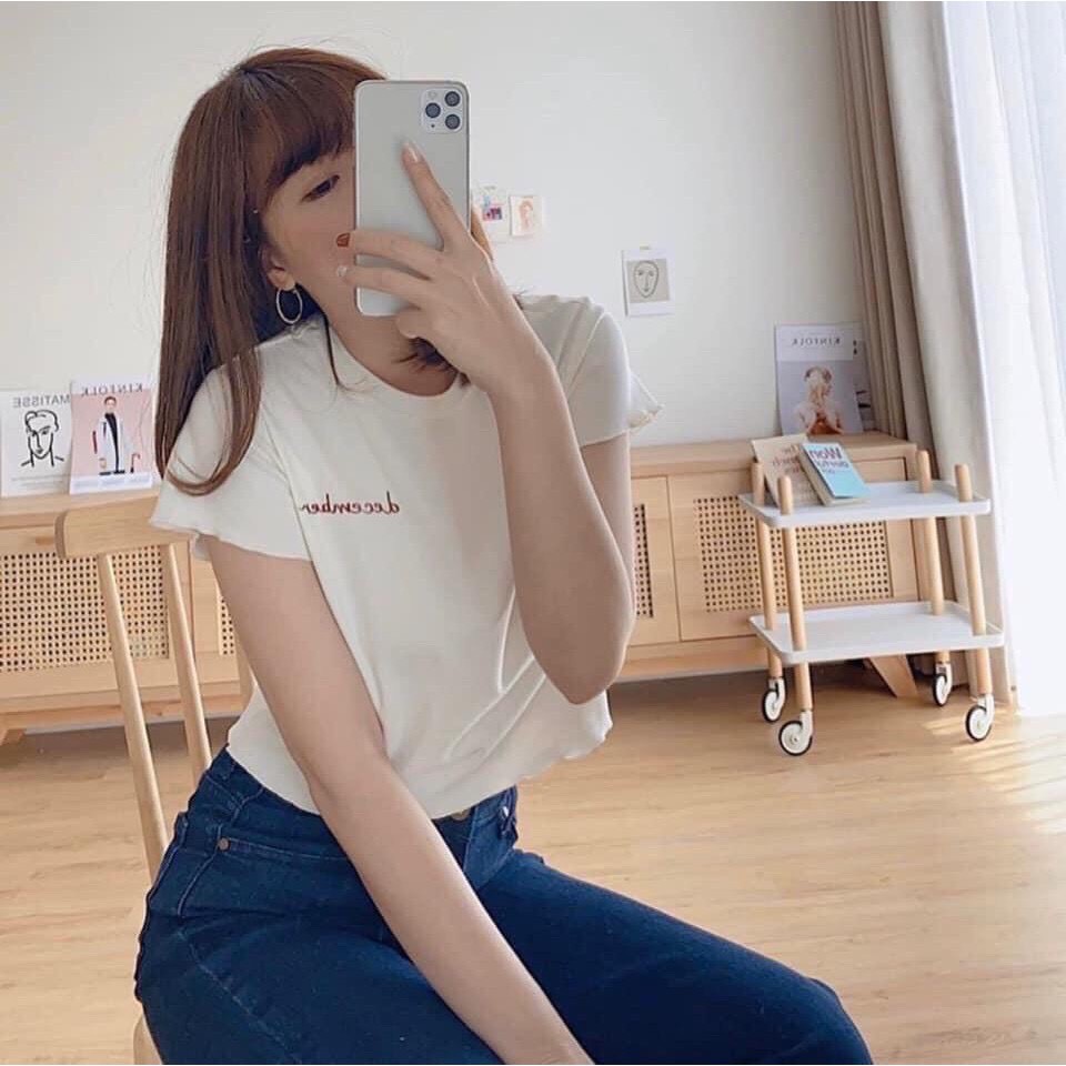 Áo croptop thêu chữ DECEMBER 2 màu LIKANO CRT71