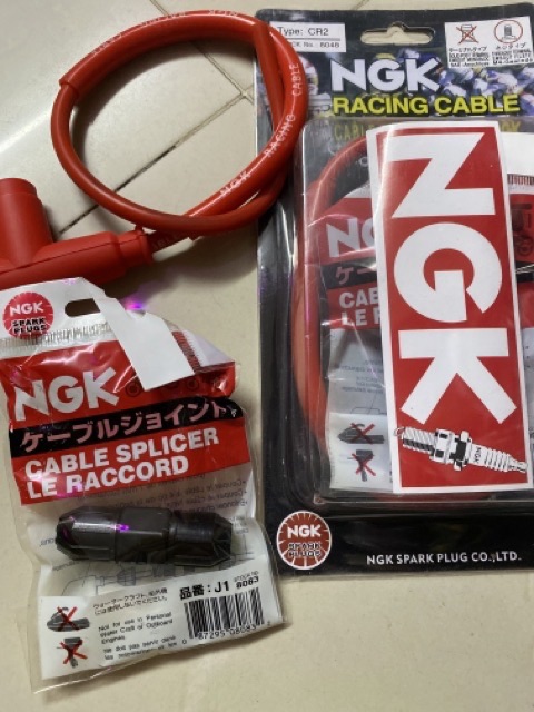 Dây tăng áp xe máy NGK đỏ mã CR2 đầu vuông