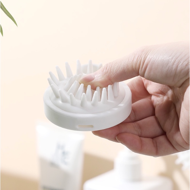 Lược gội đầu silicon massage đầu, lượt bàn chải tóc cao su mềm MÀU TRẮNG giúp thư giãn da khi tắm