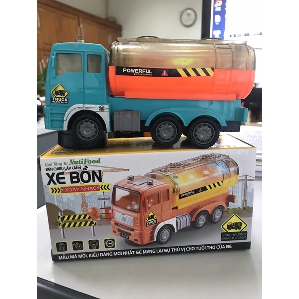 XE BUÝT TRƯỜNG HỌC, XE TRỘN BÊ TÔNG XOAY PHÁT NHẠC, XE CHỞ CÁT, VỈ ĐỒ CHƠI - KM Nutifood