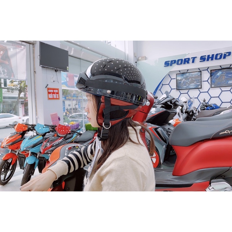 MŨ BẢO HIỂM NỬA ĐẦU KIỂU 1-JET BLACK YAMAHA CHÍNH HÃNG