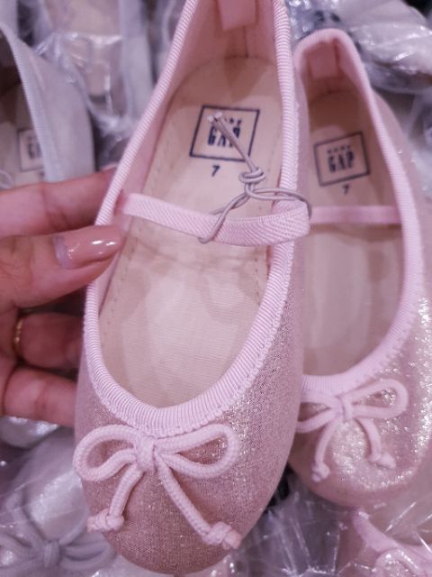 Giầy búp bê nhũ GAP dư xịn