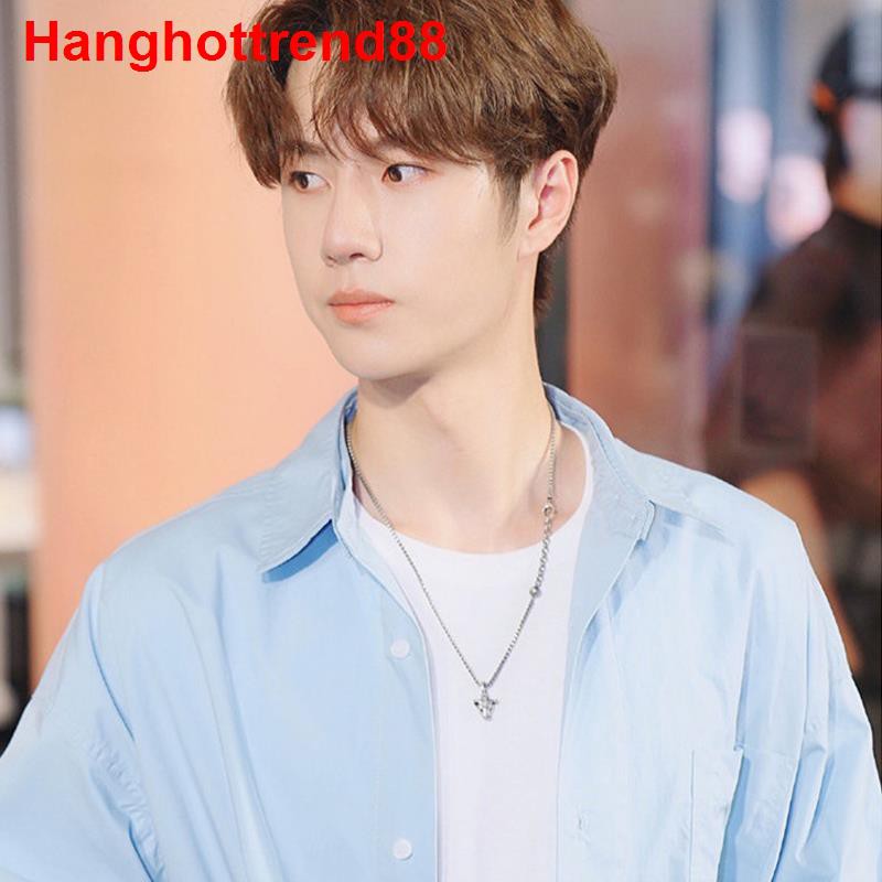 ❈Wang Yibo vòng cổ cung hoàng đạo đầu bò giống nữ Đây là nam cao cấp 3 mặt dây chuyền áo len xu hướng