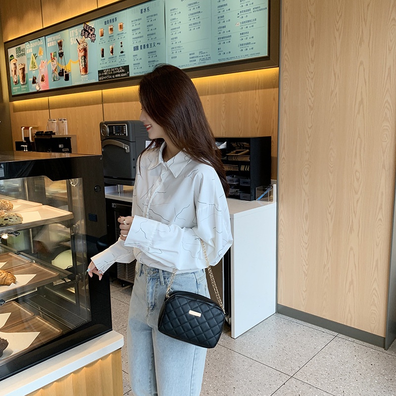 Túi Đeo Chéo Dáng Vuông Nhỏ Thêu Họa Tiết Độc Đáo Thời Trang Sang Trọng Cho Nữ