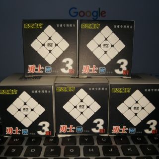 Rubik Qiyi warior w 3x3x3 stickerless