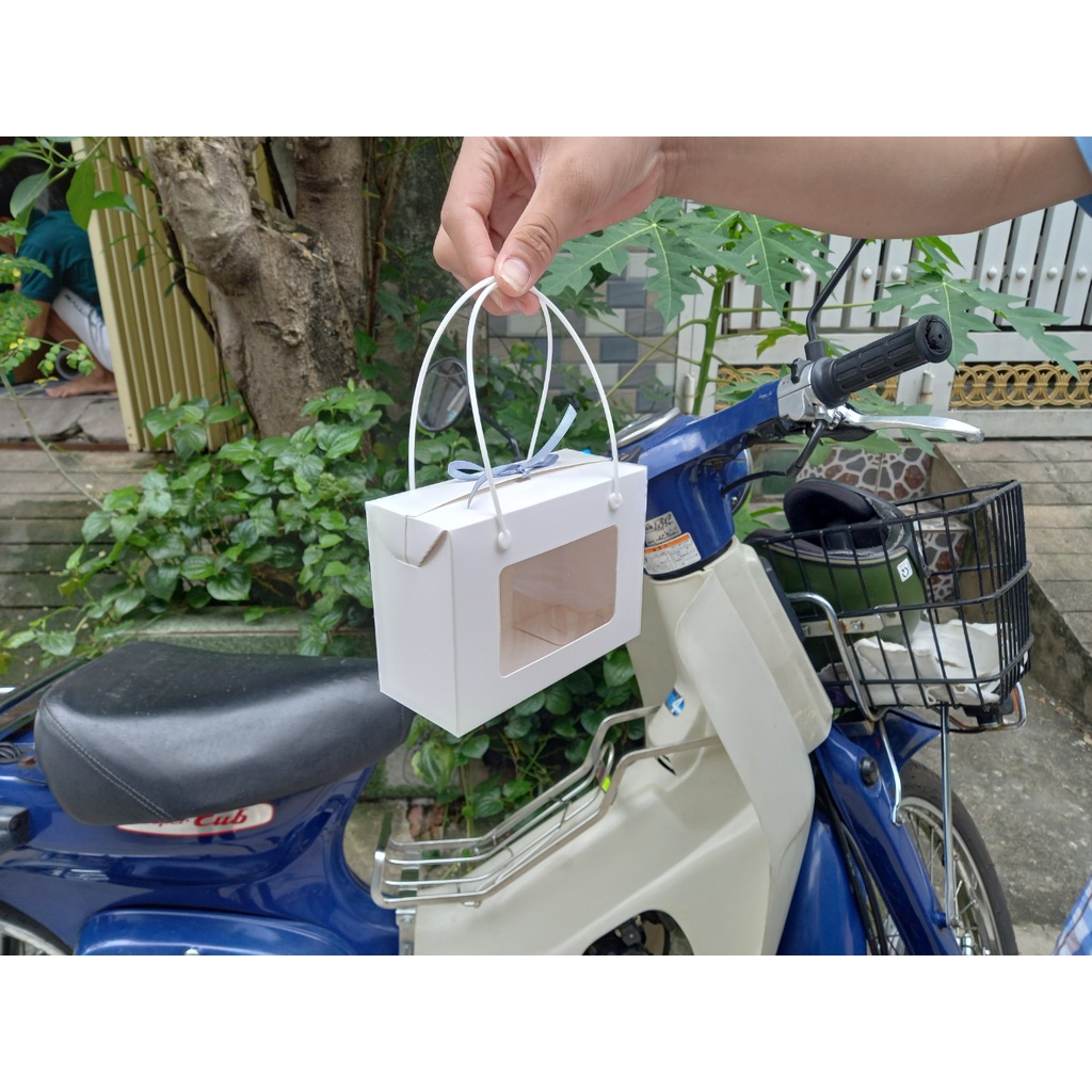 50 cái - Hộp giấy trắng mica mặt kính đựng set yến chưng baby,quà tặng - Hộp Q2 trắng