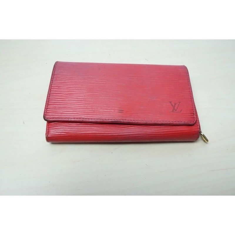 Thanh lý/pass ví lv louis vuitton epi đỏ
