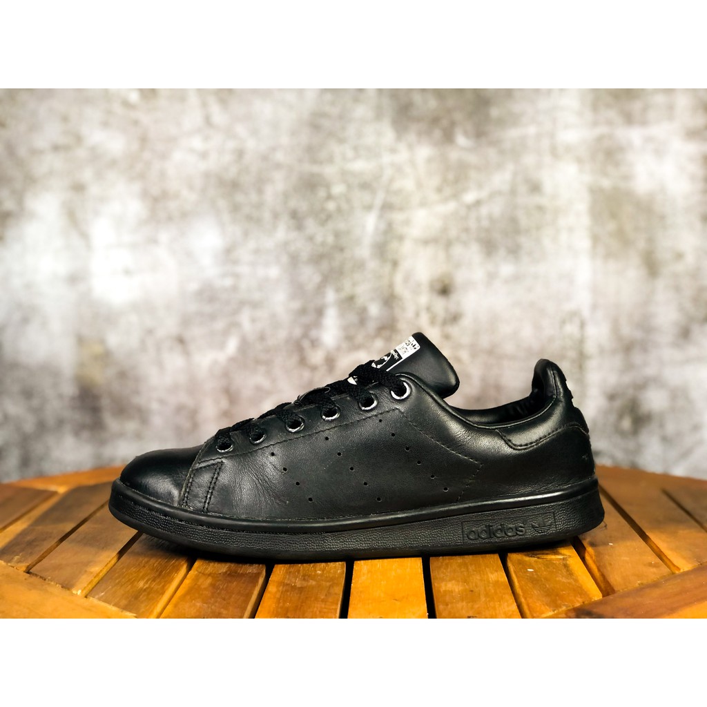 (SIZE 38) Giày thể thao chính hãng 2hand ADIDAS STAN SMITH ALL BLACK
