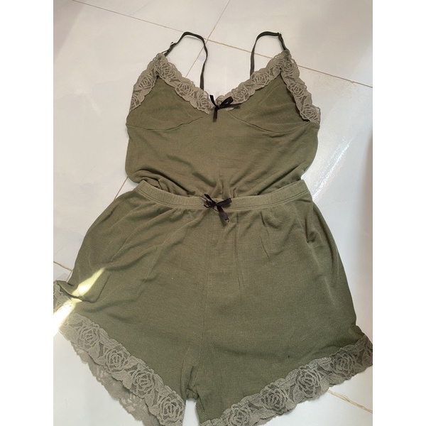 MÃ TẶNG - ĐẦM XINH QUẦN ÁO