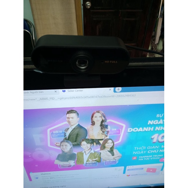 Webcam học trực tuyến full HD