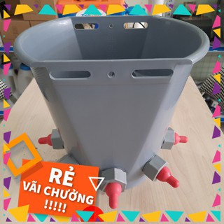 Bình cho dê con bú sữa 5 núm - chất liệu nhựa cực chắc chắn với độ bền cao và dung tích 8 lít - hàng ĐỨC