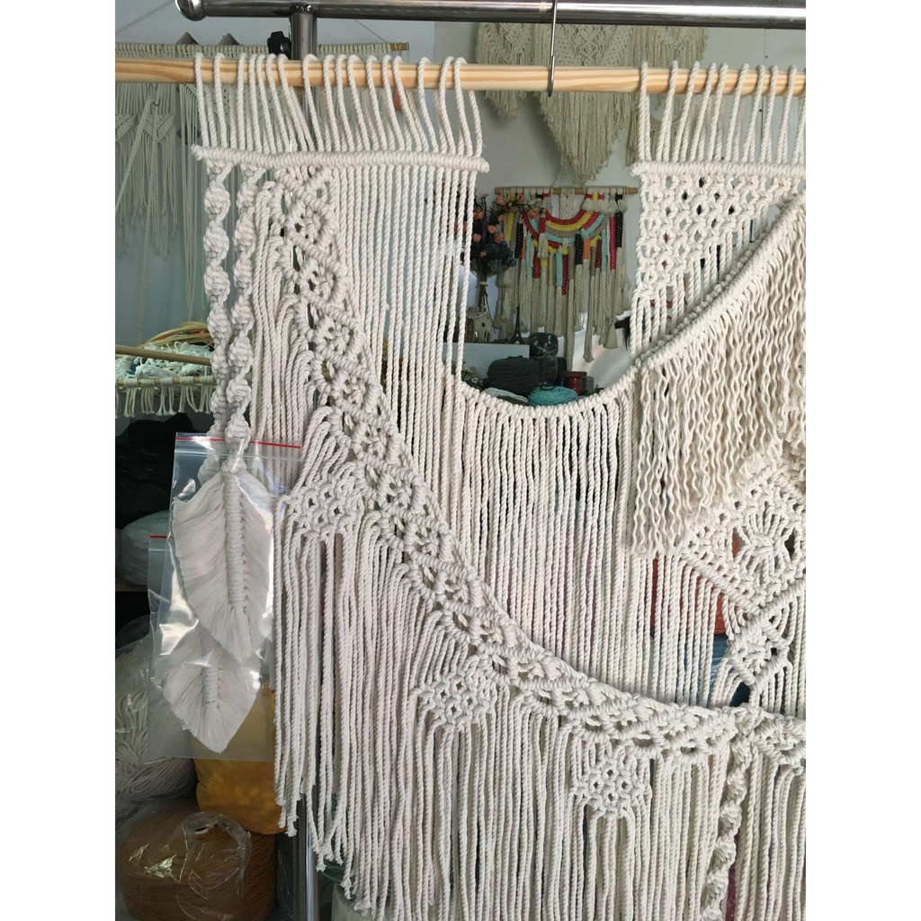 Rèm macrame kích thước 1m2x1m giá 950k Chất liệu 100% cotton kèm thanh gỗ treo