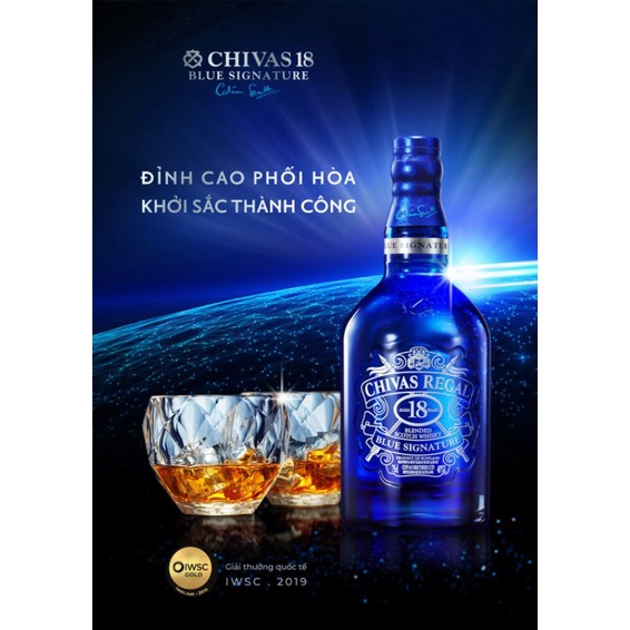 Vỏ chai rượu thủy tinh Chivas 18 Blue xuất xứ Scotland dung tích 700ml rất đẹp.