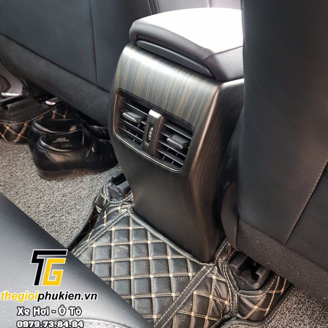 Ốp nội thất vân gỗ Toyota Corolla Cross Cao cấp