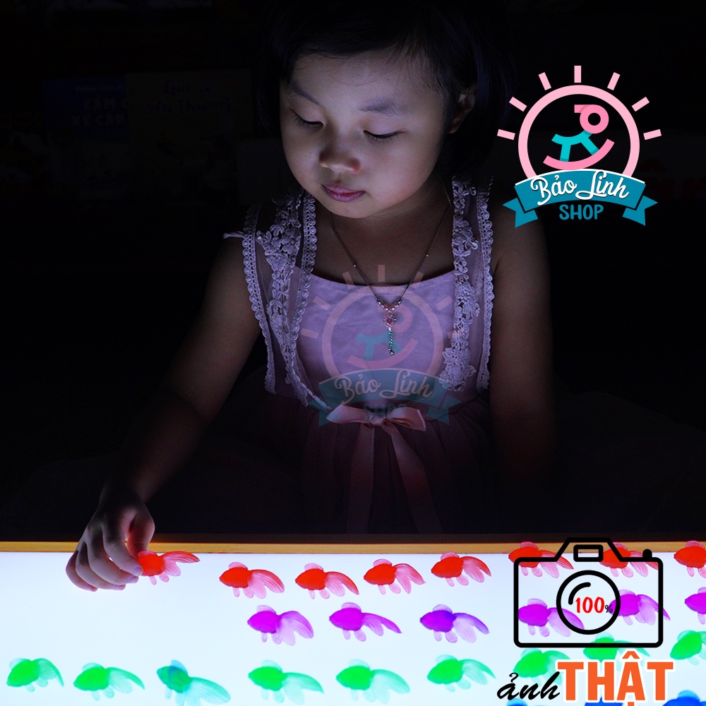Đồ chơi an toàn cho bé – Cá vàng nhiều màu tập bốc nhón, tập gắp, tập đếm, chơi bàn ánh sáng, tạo hình trên đất nặn