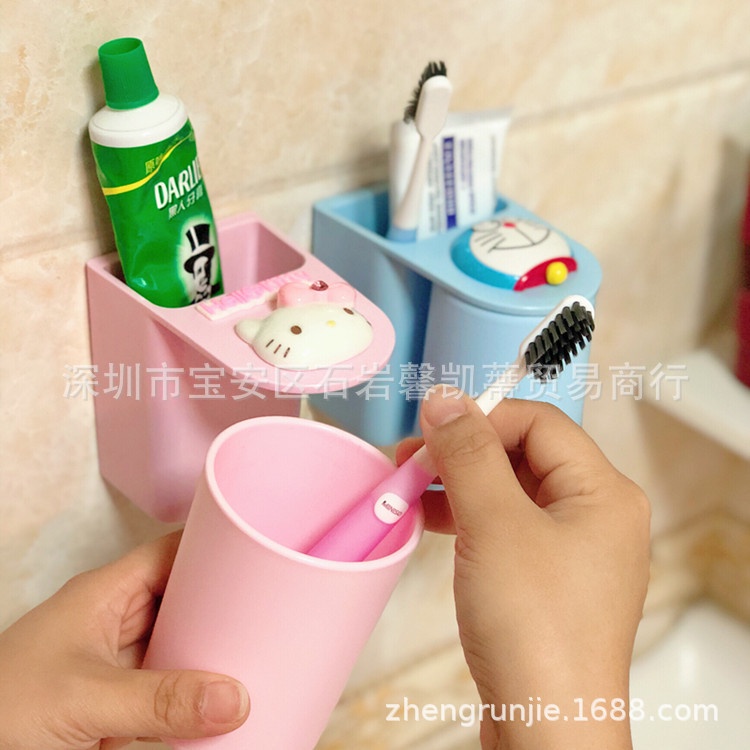 Kệ bàn chải kèm ly hít nam châm Hello Kitty - Doremon