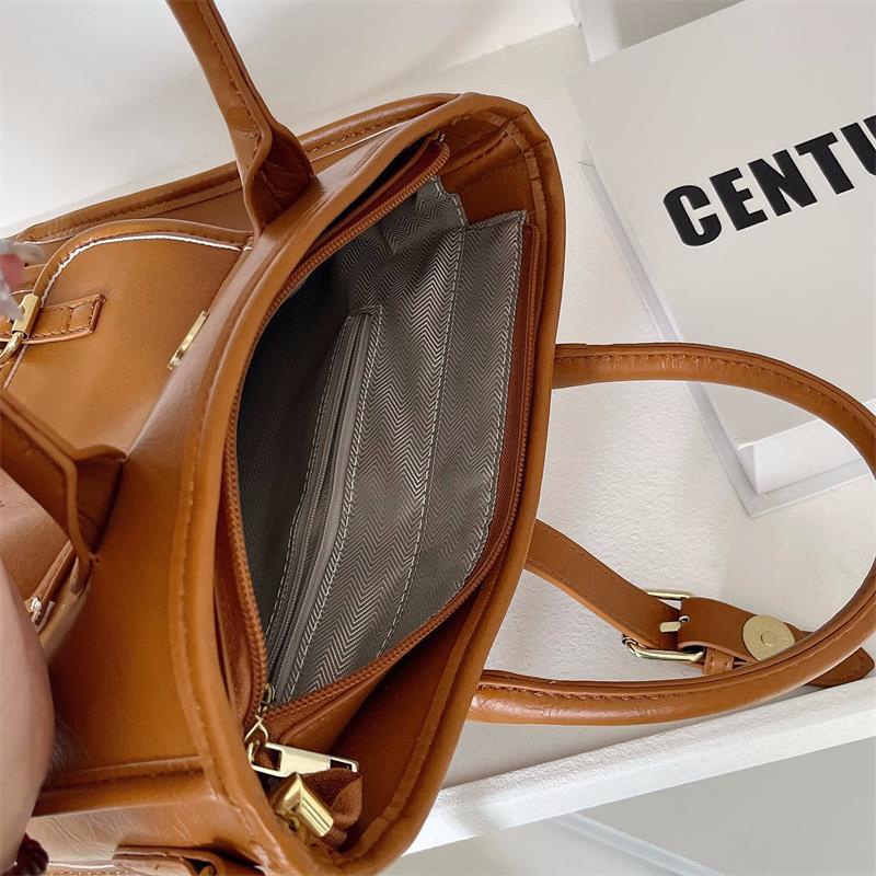 Túi xách tote Ielgy kết cấu dành cho nữ