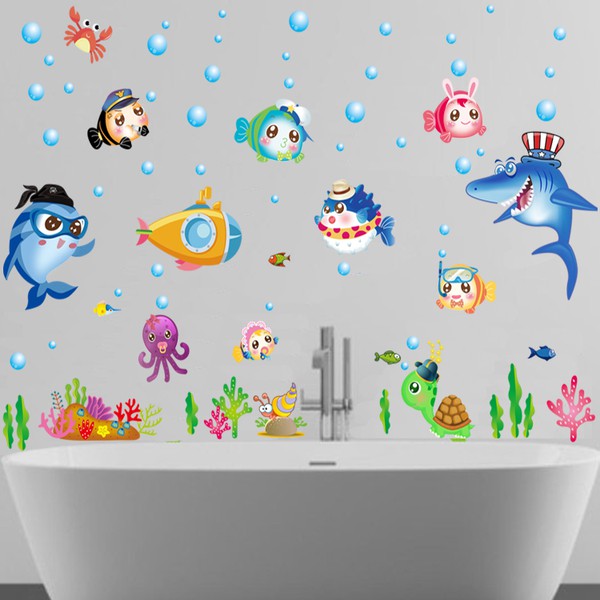 Decal dán tường cá ngộ nghĩnh đội mũ