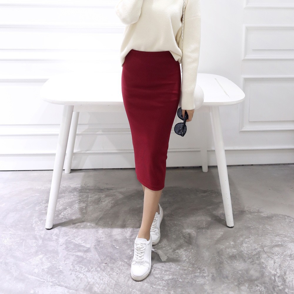 Chân váy ôm xẻ tà phong cách thanh lịch | BigBuy360 - bigbuy360.vn