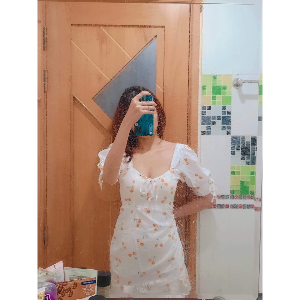 Đầm Nữ Trắng Họa Tiết Cherry Vàng