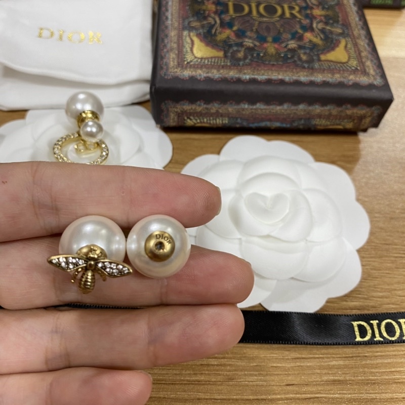 Bông tai cao cấp Dior hot nhất