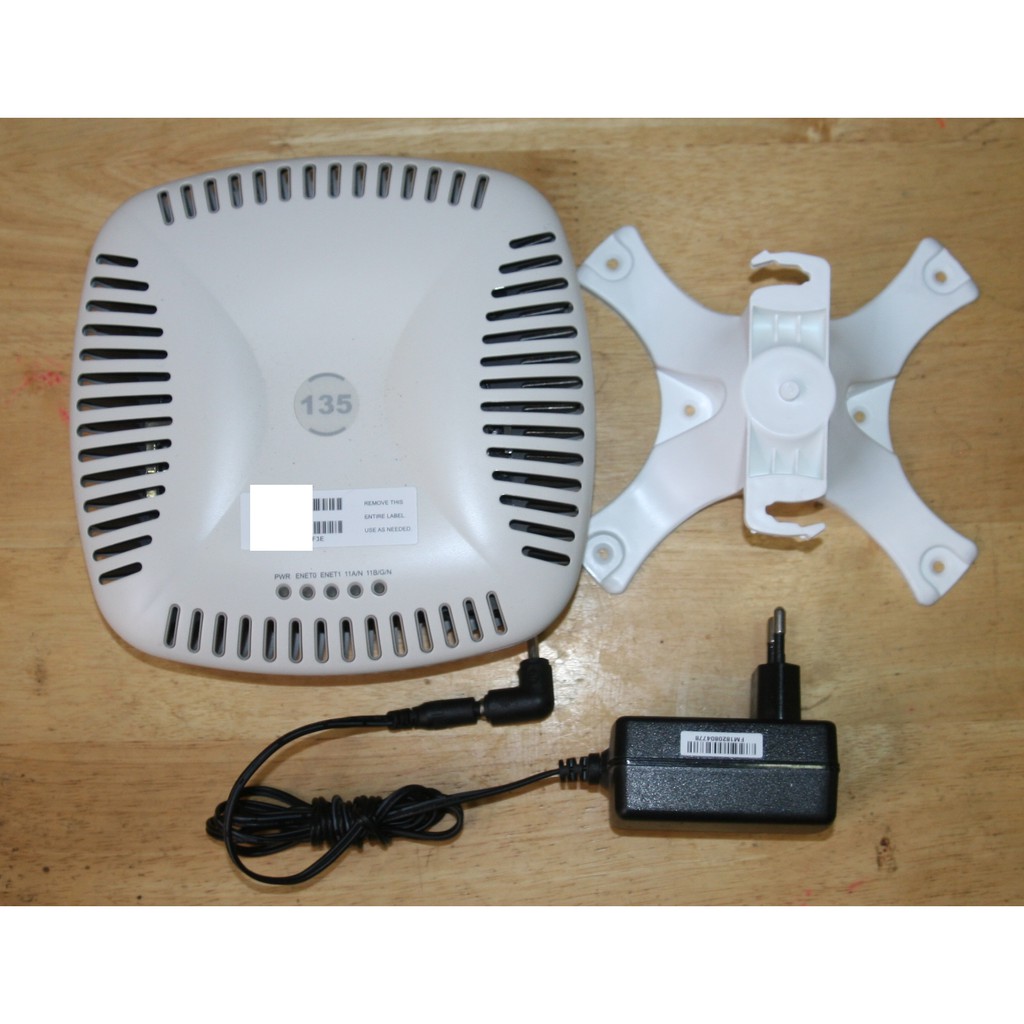 Bộ phát wifi chịu tải ARUBA 135 hàng chính hãng HPE