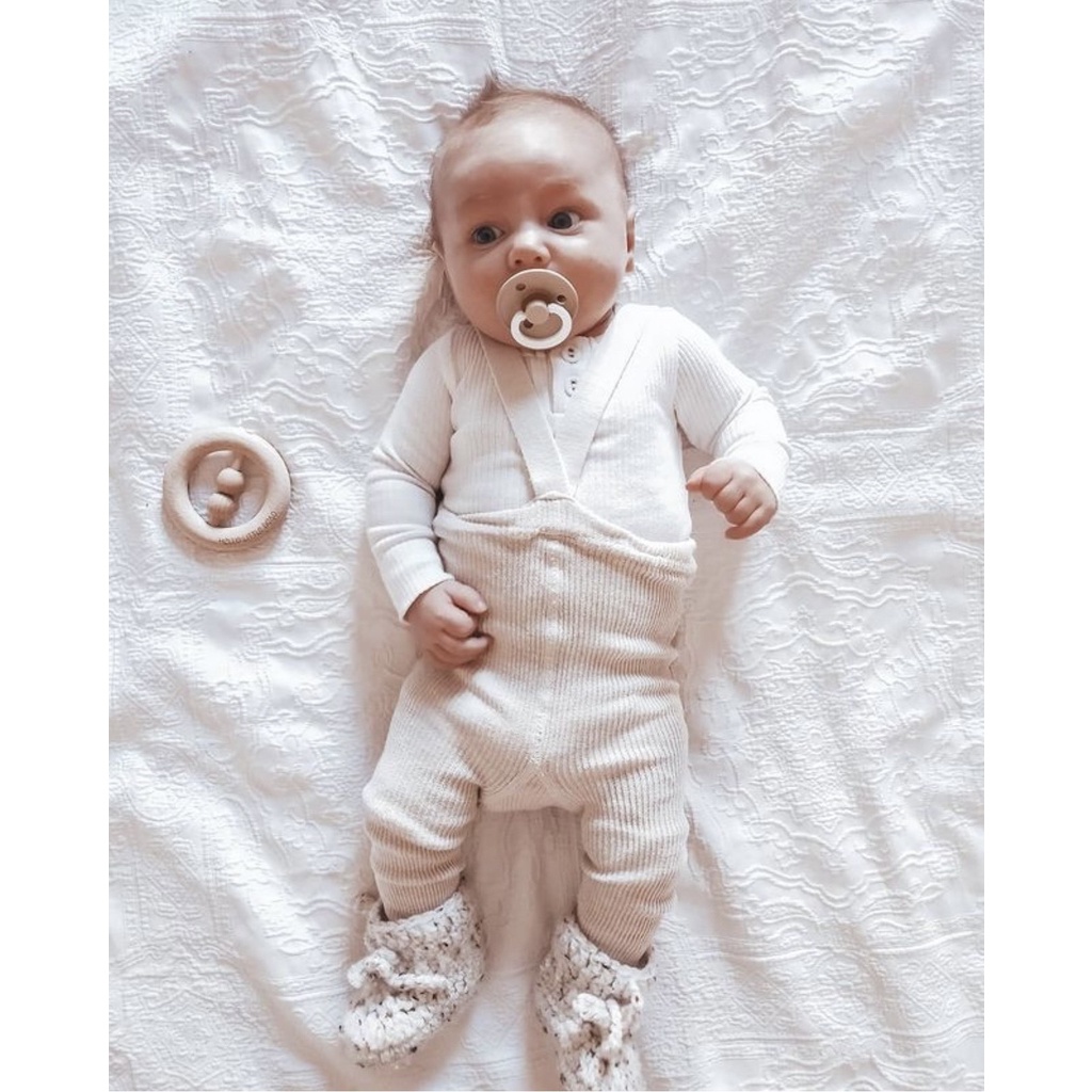 Ti giả BIBS COLOUR Đan Mạch núm Cao Su tròn Mềm Mại hỗ trợ chỉnh nha chống hô cho bé