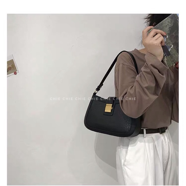 TÚI KẸP NÁCH KHOÁ GIỮA