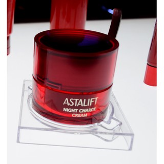 Kem dưỡng ban đêm Astalift Night Cream 30g
