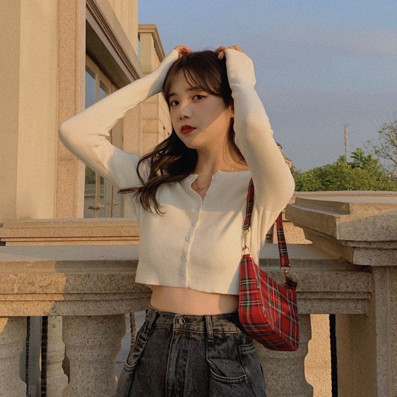 Áo Croptop Nút Tay Dài Yan Tuyết's House