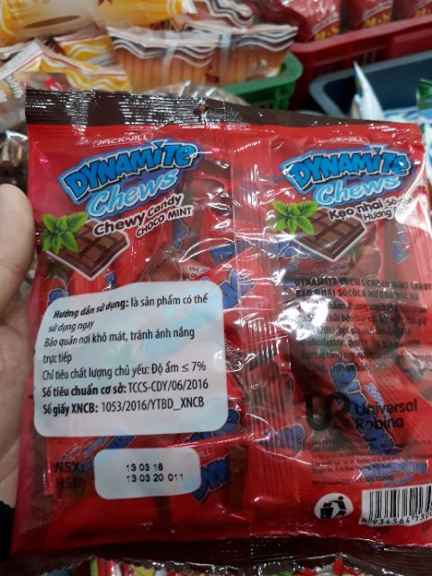 Kẹo Socola Bạc Hà The Mát Dynamite Chews gói 120g | BigBuy360 - bigbuy360.vn