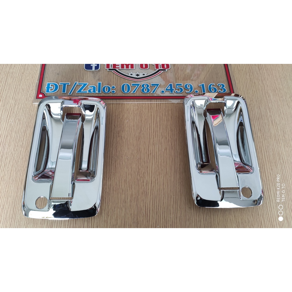 Ốp tay nắm cửa xe Tải Isuzu giá trên là 1 bộ 2 cánh cửa