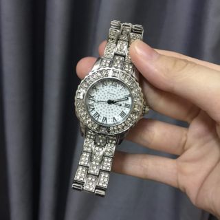 ĐỒNG HỒ ĐÍNH ĐÁ CAO CẤP NỮ 2019