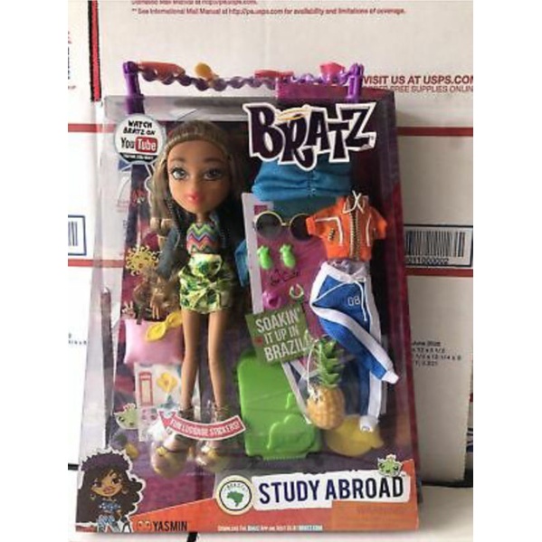 Búp bê Bratz study abroad Yasmin