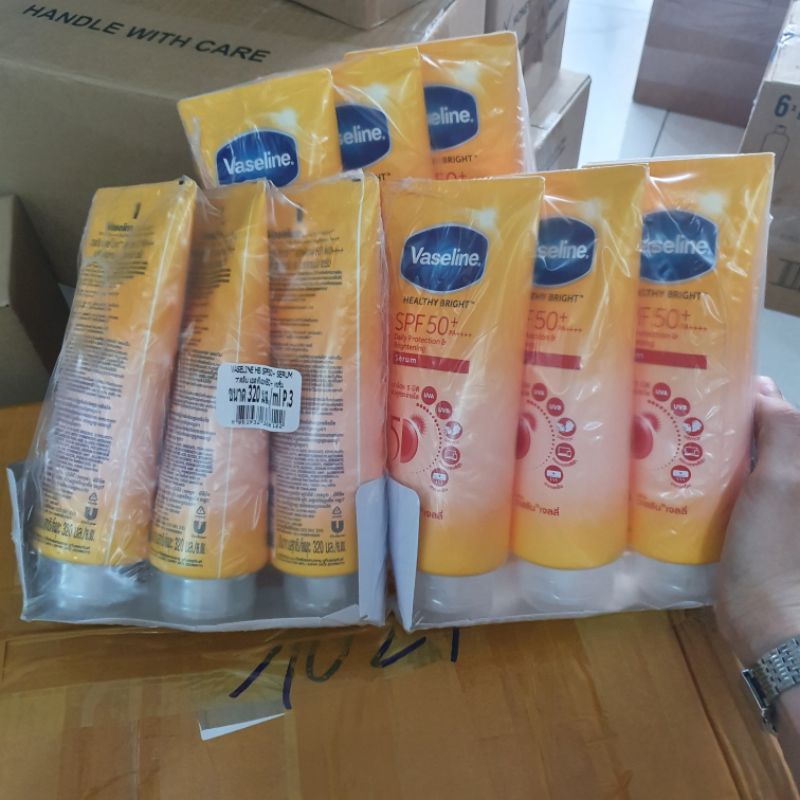 Sữa dưỡng thể Vaseline Healthy Bright Gluta HYA Serum Burst Lotion 10X  50xThái Lan 320ml
