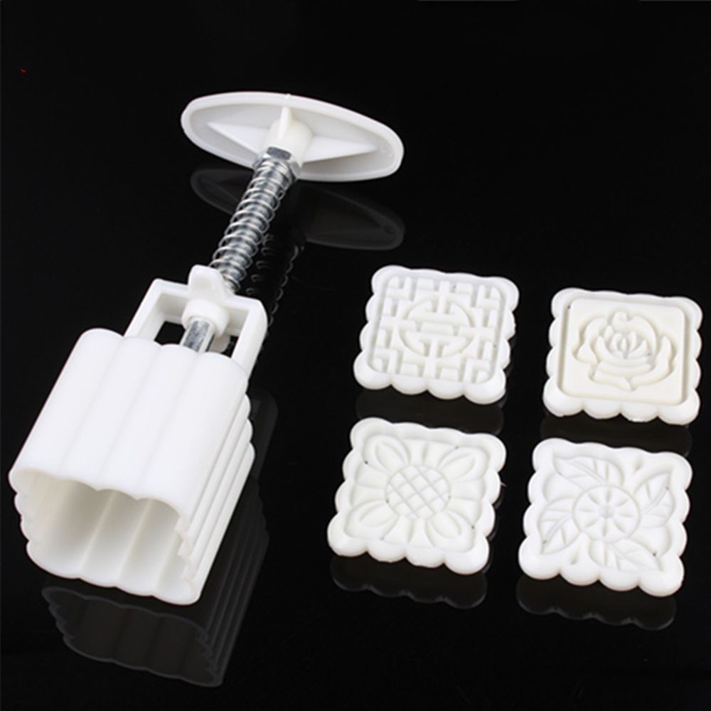 Khuôn làm bánh trung thu tiện lợi