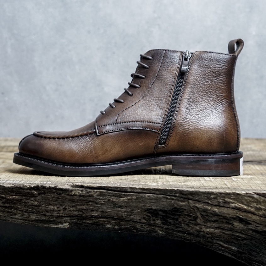 Giày boot cổ lửng zip kéo hông da bê sang trọng nam tính màu nâu ZANE