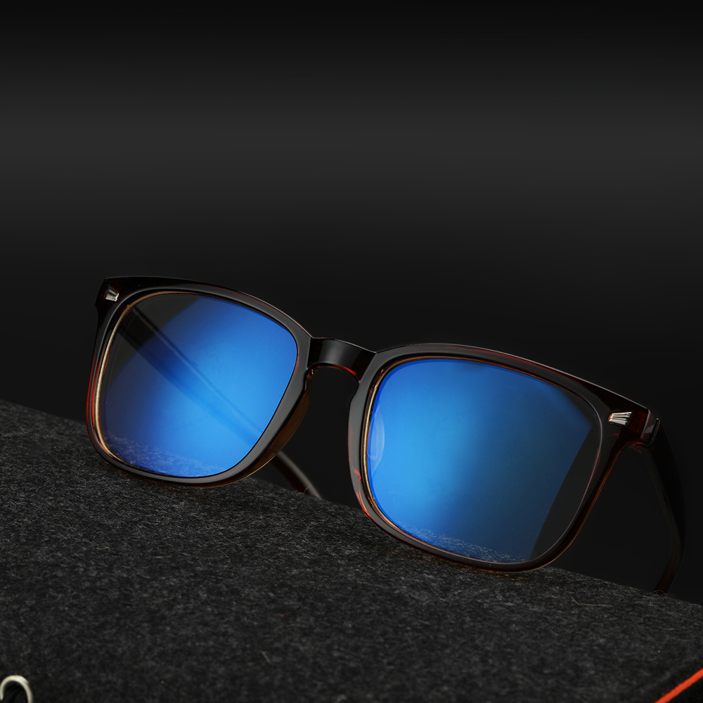 Mắt kính chống ánh sáng xanh bảo vệ mắt khi dùng máy tính