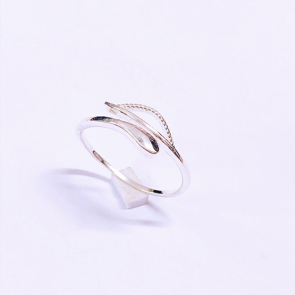 Nhẫn nữ bạc Bibi silver đính đá có thể điều chỉnh size - Nhẫn cỏ xinh xắn mã N002456
