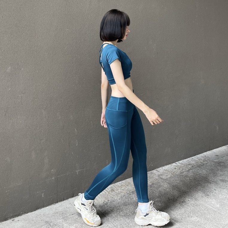 Đồ tập yoga nữ croptop cộc tay sang trọng, màu sắc tươi sáng, BST XUÂN 2023