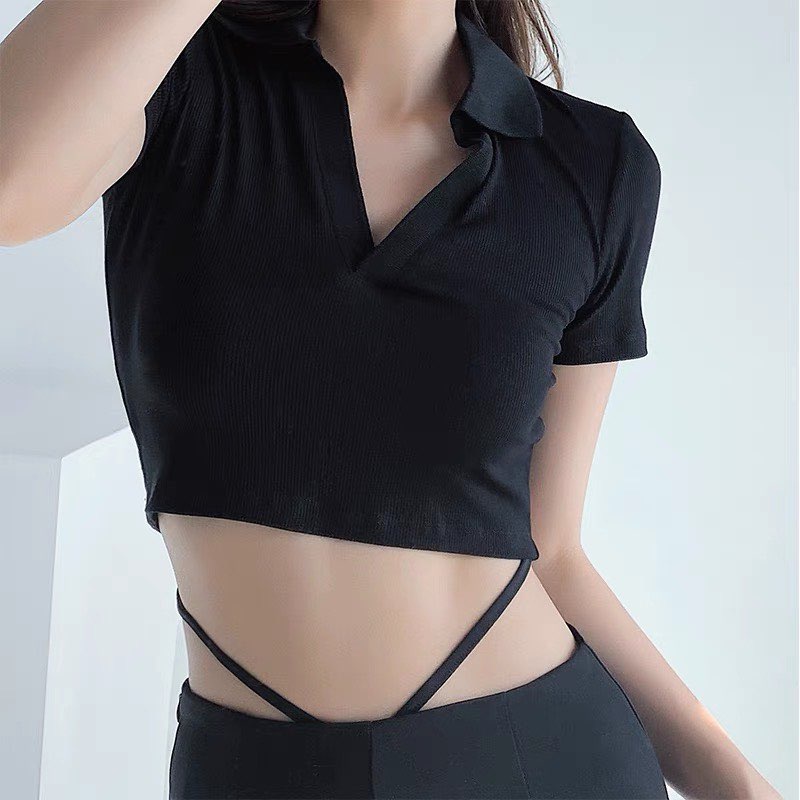 ÁO CROPTOP CỔ BẺ TAY NGẮN