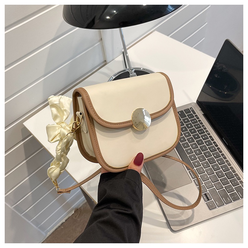 Túi xách nữ đeo chéo khóa tròn quai đeo phối khăn xinh xắn thời trang Hàn Quốc