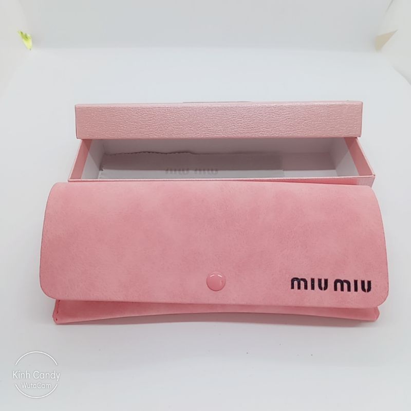 Ví da Miu miu đựng kính xinh xắn - Tiệm kính Candy