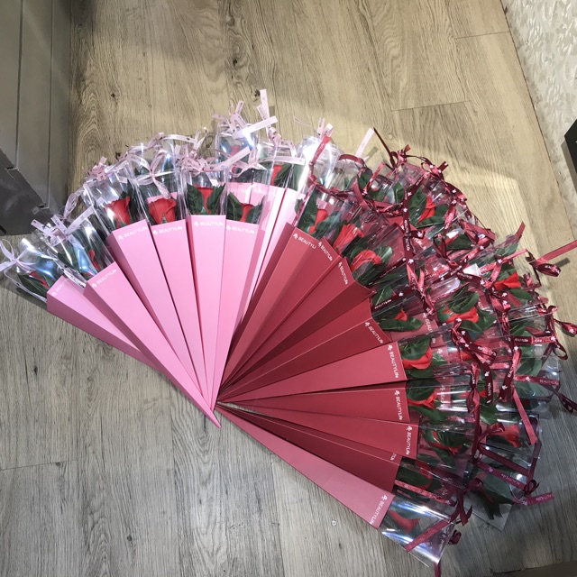 Hoa sáp 1 bông siêu sang chảnh khách đặt ít nhất 5 bông