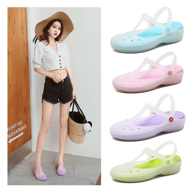 Xăng đan Nhựa Đế Mềm Chống Trượt Thiết Kế Đục Lỗ Thời Trang Mùa Hè Cho Nữ