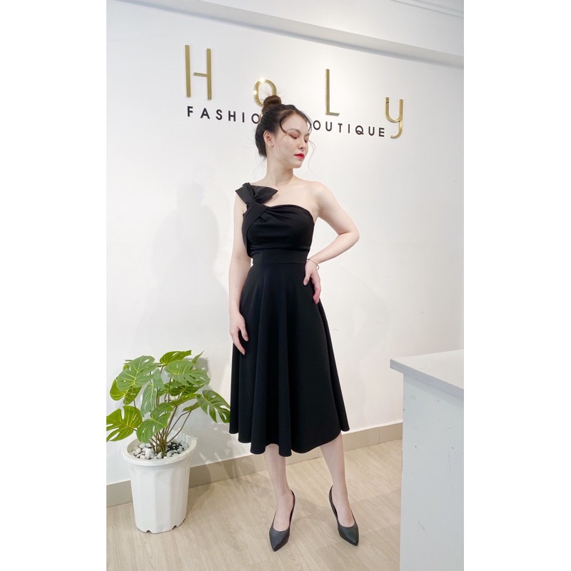Sale hot 30%..Ảnh thật 100% ..Đầm xoè tiểu thư dự tiệc nơ vai xéo màu đen hot trend 2021
